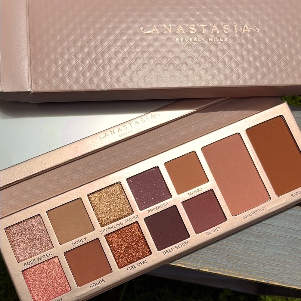 Anastasia Beverly Hills Primrose Eyeshadow Palette